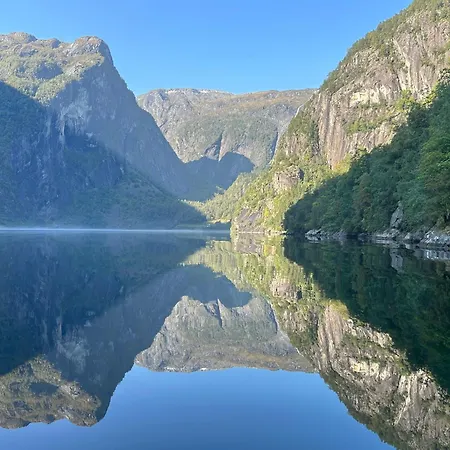 Sognefjord Gjesteheim Bed & Breakfast