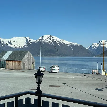 Sognefjord Gjesteheim *