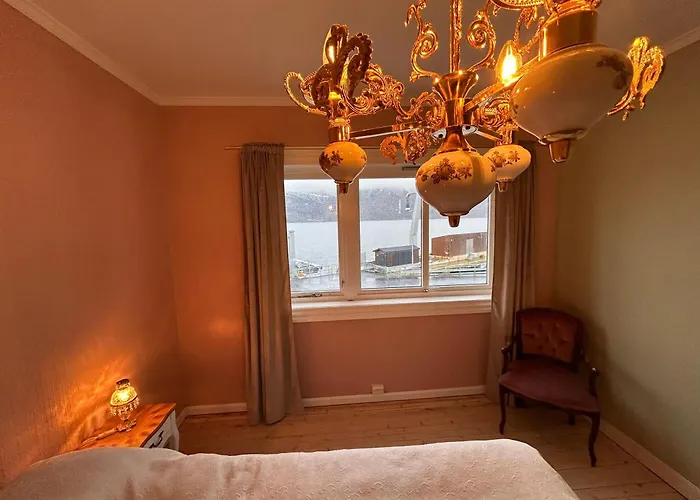 Sognefjord Gjesteheim Bed & Breakfast Vangsnes