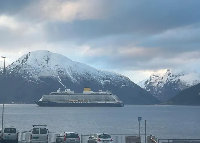 Sognefjord Gjesteheim Frühstückspension Vangsnes