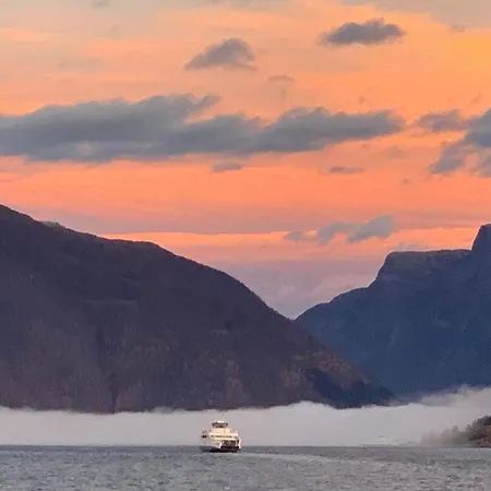 住宿加早餐酒店 Sognefjord Gjesteheim *