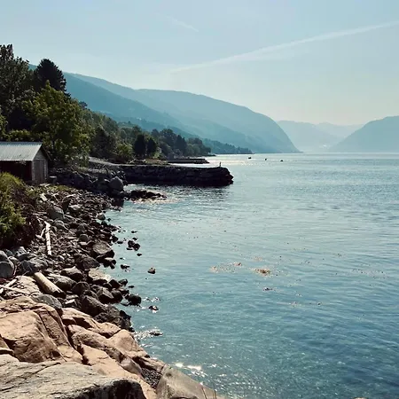 Sognefjord Gjesteheim * 旺斯内斯